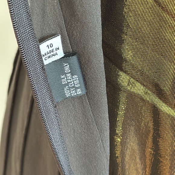 Rickie Freeman Tori Jon 100% Silk Gray Dress with Gold Metallic Silk Linen Sz 10 - Picture 10 of 12